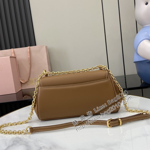 miumiu繆繆專櫃最新款法棍包鏈條單肩斜挎女包 jh2566型號：5BD266